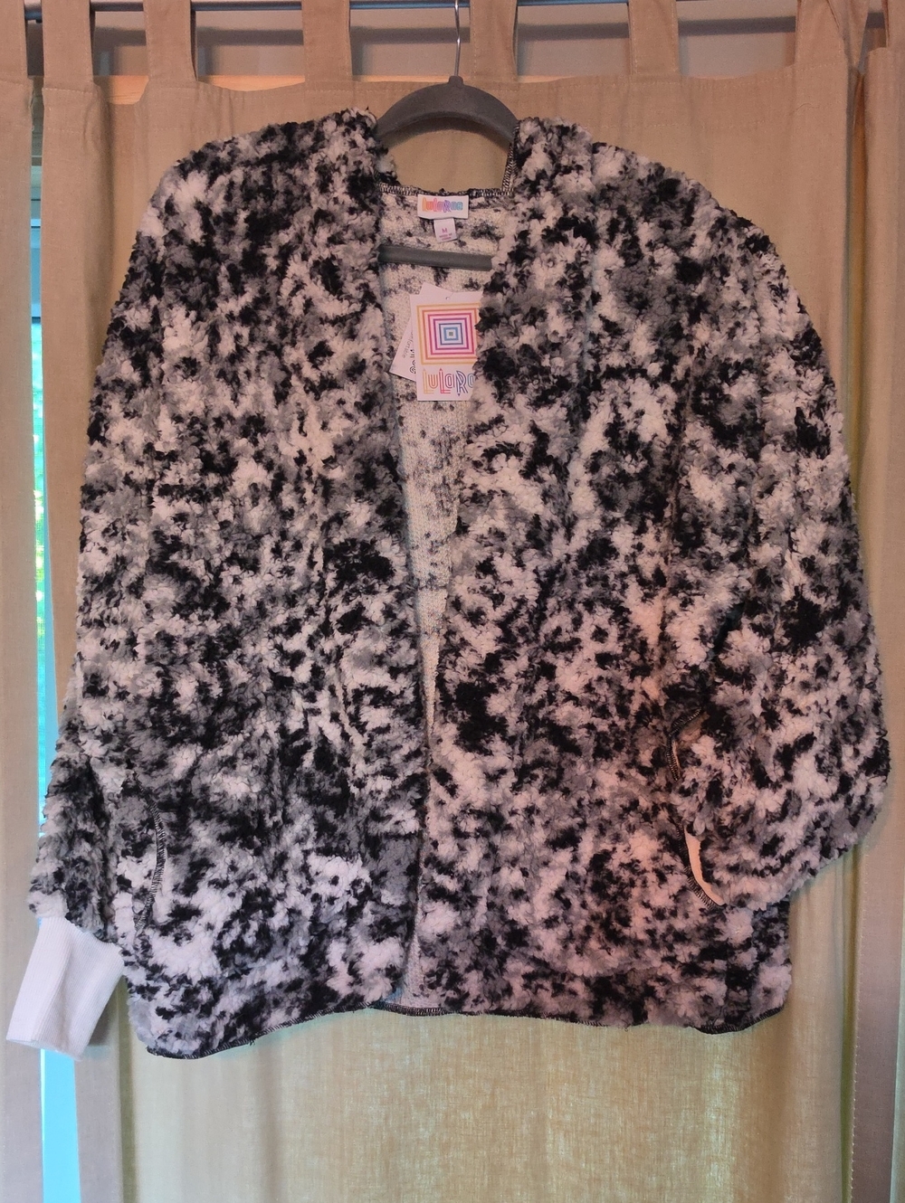 LuLaRoe Black & White Speckled Plush Teddy Jacket